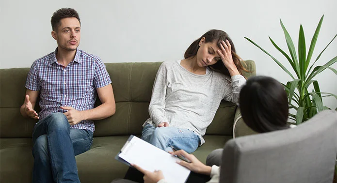 A women having Addiction therapy session