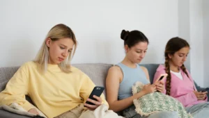 How Many Teens Are Addicted to Social Media